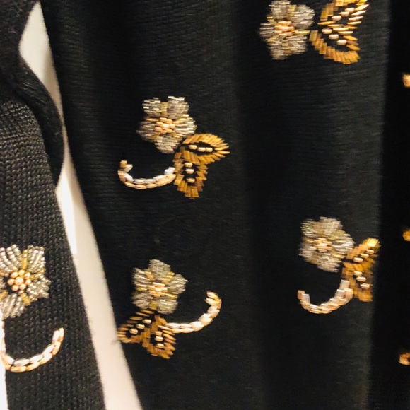 Sweater - Picture 2 of 3